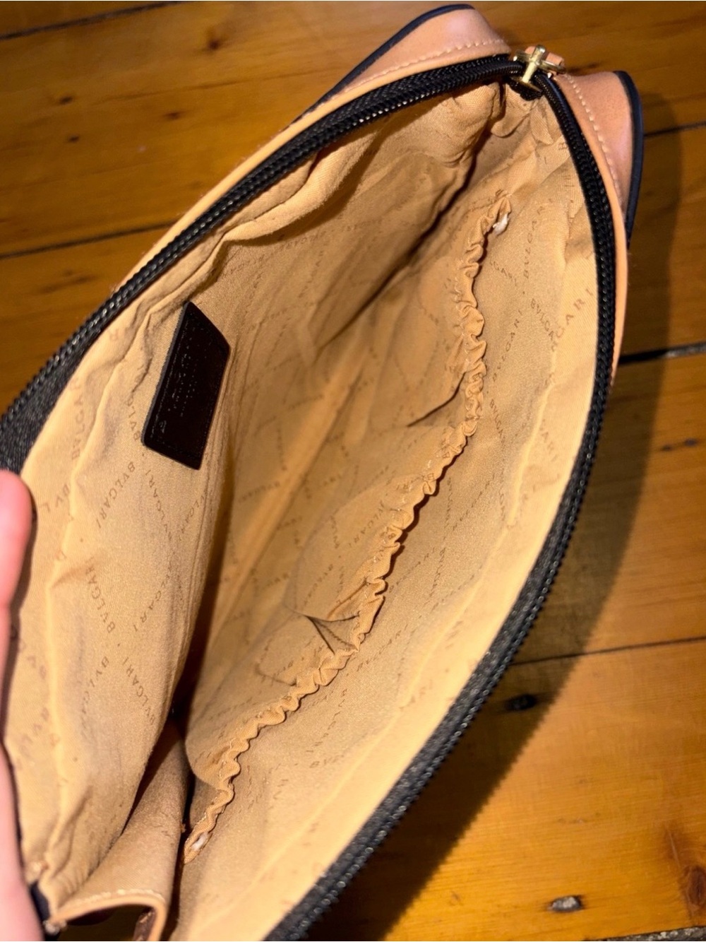 Toiletry Bag - Picture 5 of 7